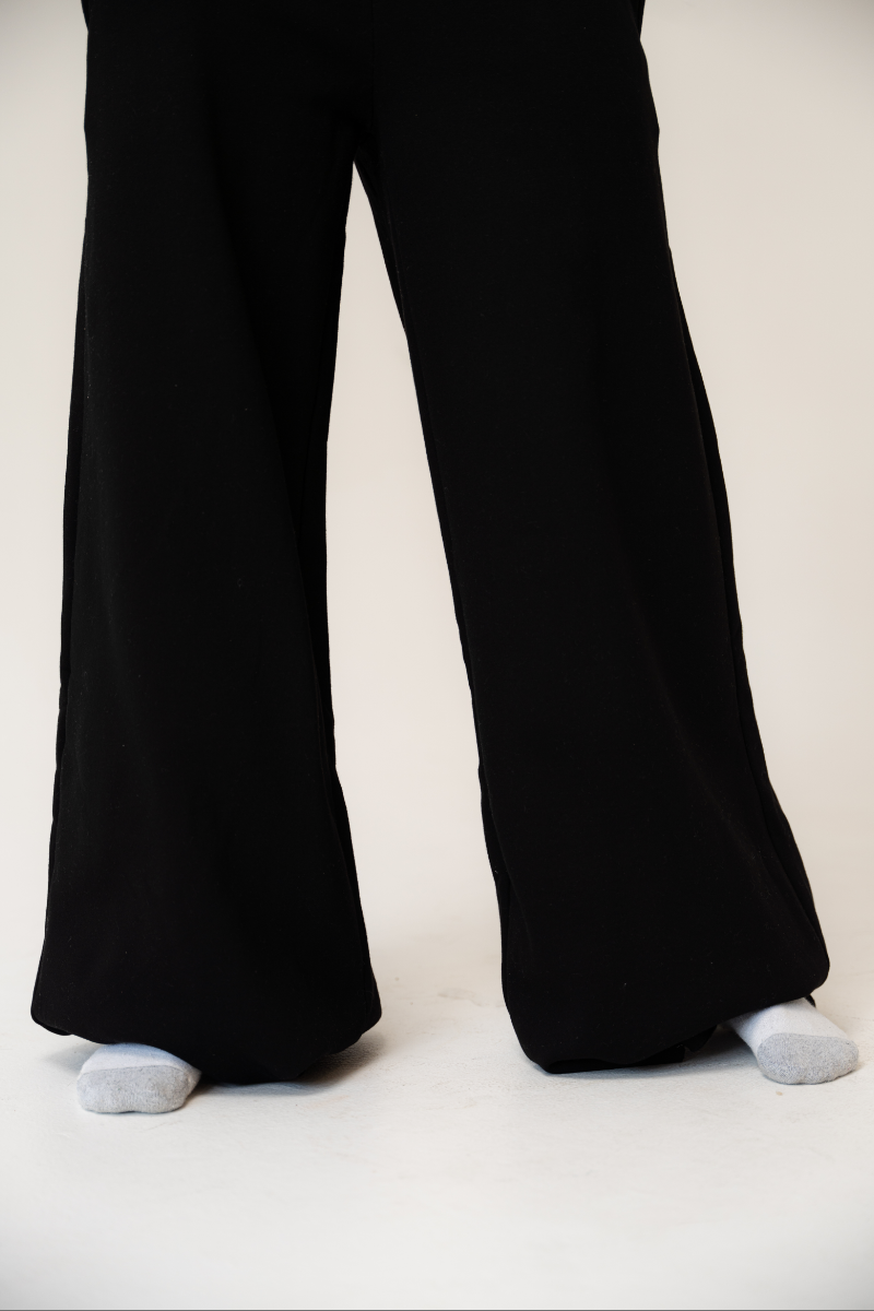 Black boyfriend sweatpants sales