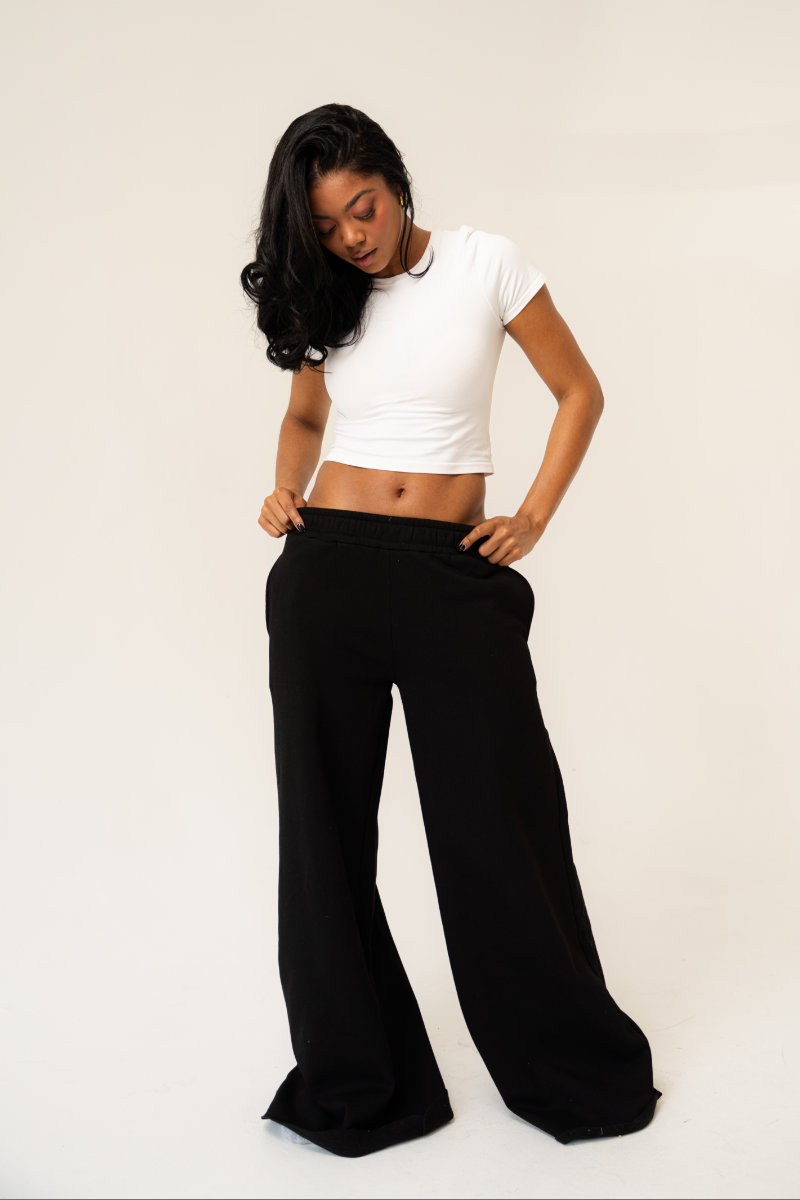 Chase Me Boyfriend Sweatpants Black